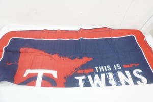 Minnesota Twins theme blanket throw