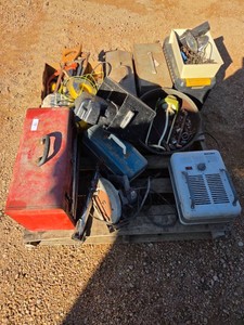 Pallet of Garage Items