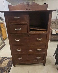 Vintage tall dresser for restoration roughly 5 tall