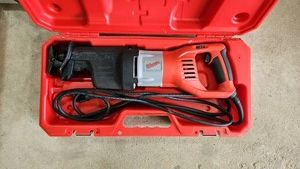 Milwaukee 15 Amp Heavy-Duty Sawzall with case Model 6538-21