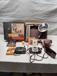 Kodak Pony 135 Camera Set with Flash, Capital 35mm Camera, Kodak Disc Film