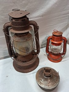 Dietz Lanterns  Lot including D-Lite and Comet Models, Plus Fuel Canister