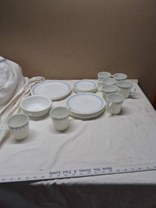 Pyrex and Corelle Dinnerware