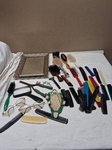 Lot of Personal Grooming Items including Norelco Speedrazor, Vintage Schick Razor, Brushes and Combs
