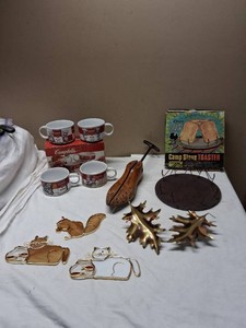 Campbells Soup Mugs, Camping Toaster, and CatSquirrel Wall Decor