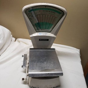 Pitney Bowes Postal Scale Model PCS-35S
