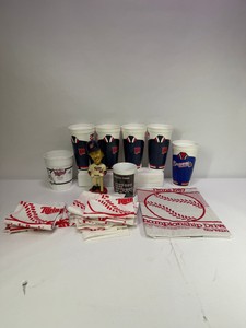 Minnesota Twins Baseball Memorabilia Collection  1987 World Champions, Dan Gladden Bobble, Homer Hankies & ICEE Cups