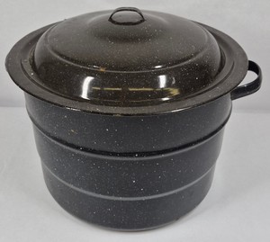 Black Speckled Enamelware Graniteware Canning Pot with Lid & Wire Rack