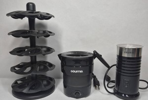 Gourmia GK378 Electric Kettle, Keurig Milk Frother & K-Cup Coffee Pod Carousel Holder