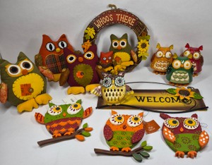 Assorted Owl Fall Harvest Decorations, Welcome Sign, Wreath & Figurines
