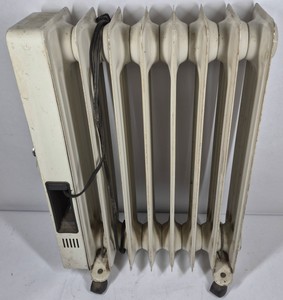 Welbilt 1500W Oil-Filled Electric Radiator Space Heater with Adjustable Thermostat