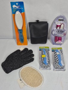 Braun Syncro Electric Shaver with Case, Conair Shower Caps & Assorted Bath Accessories