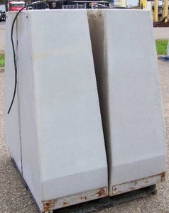 (2) JBL VLA301H-WRX Professional High-Output Three-Way Full-Range Variable Line Array Loudspeakers  Speakers