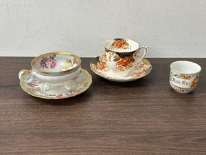 Japanese Porcelain Teacups, Saucers & Illustrated Mug Mixed Lot (Lot of 3)