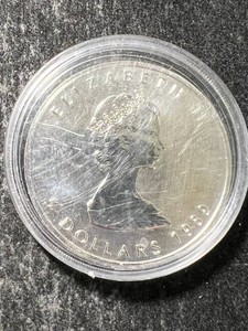 1989 CANADIAN MAPLE LEAF 1 TROY OZ .9999 FINE SILVER IN AIRTITE
