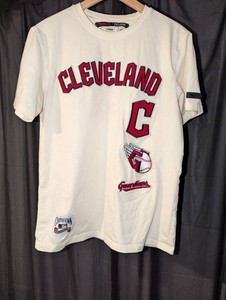 Pro Standard Cleveland Guardians T-Shirt  Small, Cream  DTLR Exclusive Cooperstown Collection