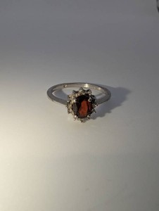 925 Sterling Silver Oval Garnet Ring  Approx. Size 8, 1.9 Grams