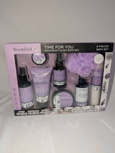 NIB Bloomfield Lavender Time for You Bath & Body Gift Set  8 Pieces