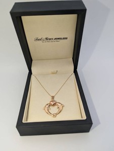 14K Gold Dolphin & Heart Pendant Necklace With 14K-Marked Chain  1.3 Grams