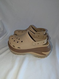 Crocs Tan & Brown Platform Clogs  Womens 8  Mens 6