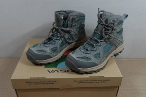 Vasque Womens Breeze Waterproof Hiking Boots - Size 10