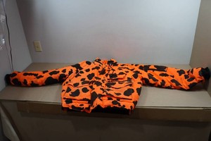 MountN Prairie Blaze Orange Camo Jacket - Large