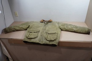 Cabelas Insulated Jacket - Medium