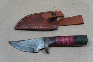 Custom 9 Damascus Style Steel Hunting Knife