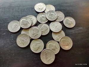 (20) Kennedy Half Dollars