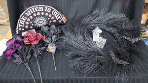 Large Lot of Halloween decorations
