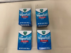 4x Vicks VapoRub