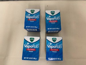 4x Vicks VapoRub