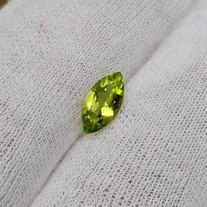 0.95 Carat Natural Peridot Marquise Cut Retail $119