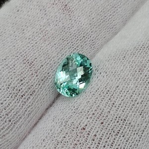 1.36 Carat Natural Neon Mint Green (Paraba-like) Tourmaline Oval Cut Retail $272