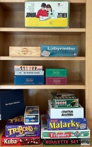 LL - Vintage Board Game Collection - Trivial Pursuit, Boggle & Classic Games