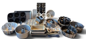 DR - Baking Pans & Bakeware Mixed Lot