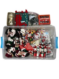 Christmas Ornaments & Holiday Decor Mixed Lot