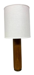 G - Vintage Wood-Finish Column Mid-Century Table Lamp