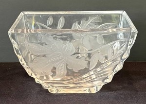 LR - Vintage Iris Floral Relief Square Design Crystal Vase