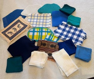 LR - Table Linens, Napkins & Decorative Textiles