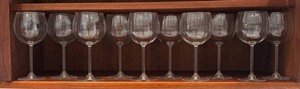 LR - Set of 10 Crystal Wine Glasses