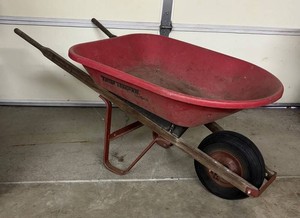 G - True Temper Single-Wheel Steel Tray Wheelbarrow