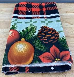 Holiday Tablecloth - 70 x 90.5 - Brand New Q