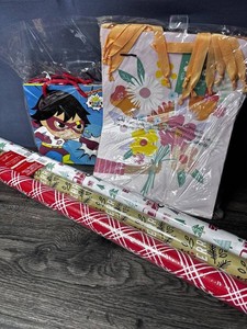 Hallmark Gift Wrap, Spritz & Ryans World Gift Bags, 3 Total items - New