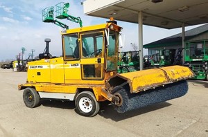 2007 Rosco Brown Model 4820 Sweep Pro Power Street Sweeper