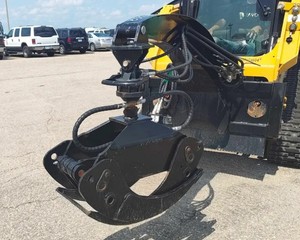 Brand New Universal Mount Bobcat Skid Loader Skid Steer 2025 GIYI Model GY RG63 Rotating Grapple Attachment