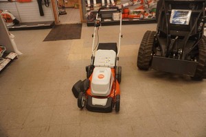 Brand New Stihl Model RMA 348 SET Cordless Battery Powered Lawn Mower