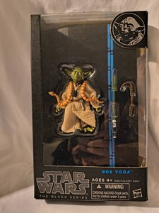 Star Wars The Black Series #06 Yoda Action Figure