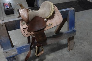 Leather Western Saddle - 12 Seat