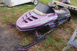1997 Polaris Indy 500 Classic XTRA-12 Snowmobile